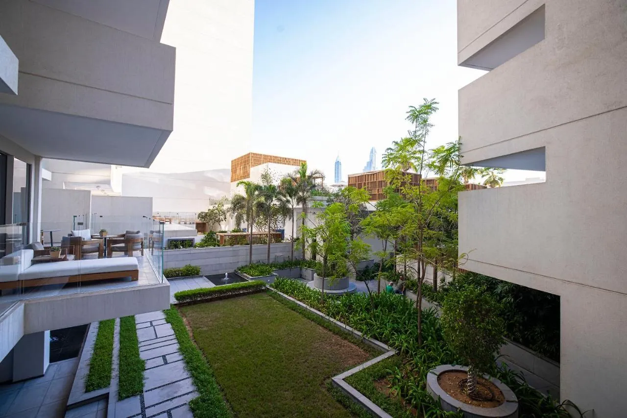 Daniels 3Br And Maid'S Room In Five Palm With Garden View Dubai Apartment