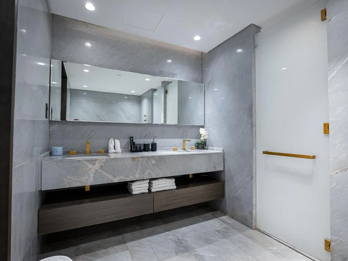 Apartment Daniels 3Br And Maid'S Room In Five Palm With Garden View Dubai